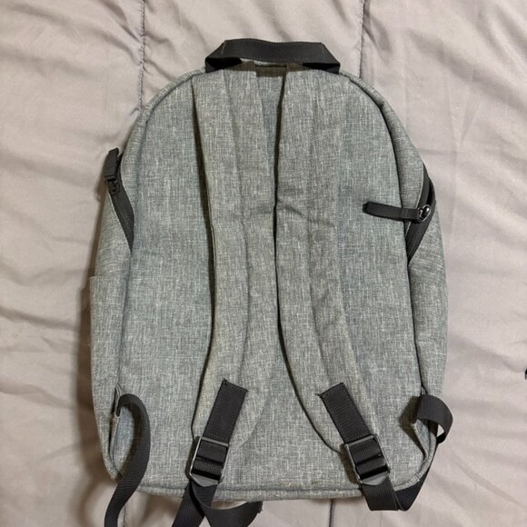 Everlane Commuter Backpack - Picture 3 of 5